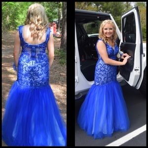 Sherri Hill prom dress